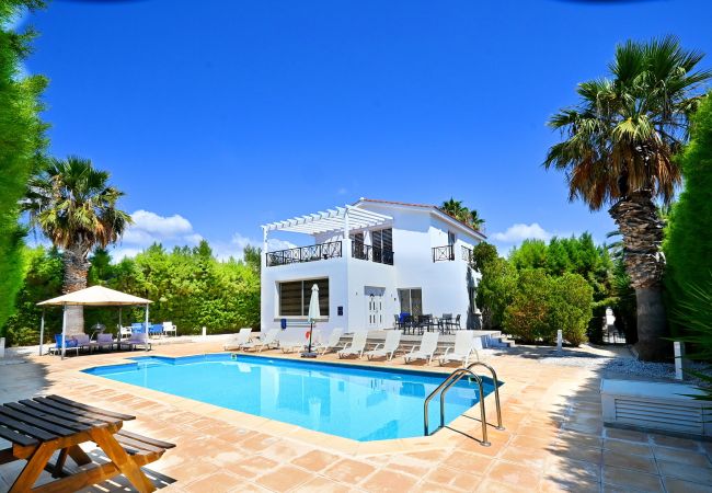 Villa in Coral Bay - Villa Artemisia