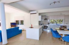 Villa in Coral Bay - Villa Artemisia