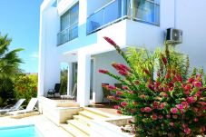 Villa in Coral Bay - Villa Nasia