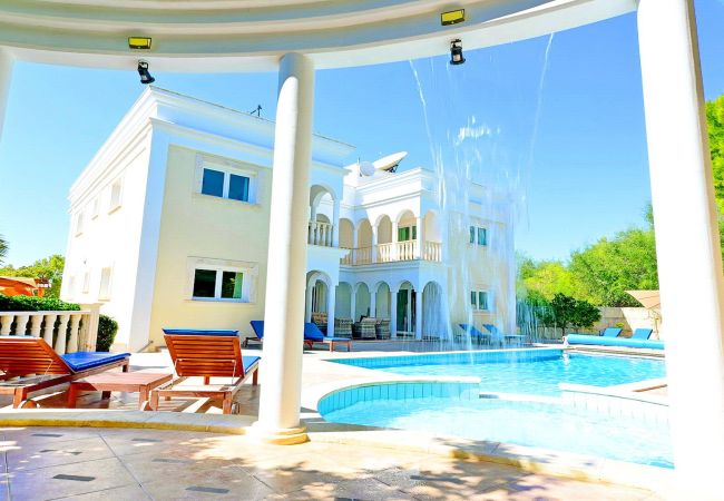 Villa in Coral Bay - Villa Ivory Mansion Villa in Coral Bay - Villa Ivory Mansion