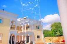 Villa in Coral Bay - Villa Ivory Mansion