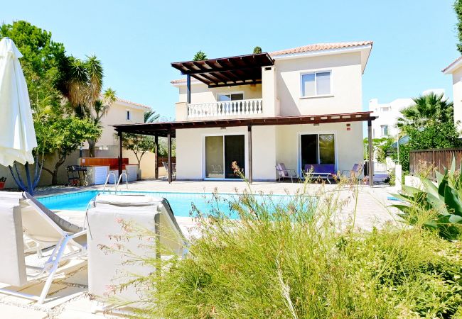Villa/Dettached house in Coral Bay - Villa Ultima