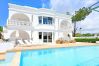 Villa in Coral Bay - Cecilia Coral