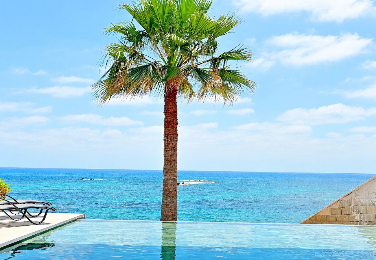 Villa in Coral Bay - Villa Meraki