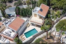 Villa in Coral Bay - Villa Coral Retreat